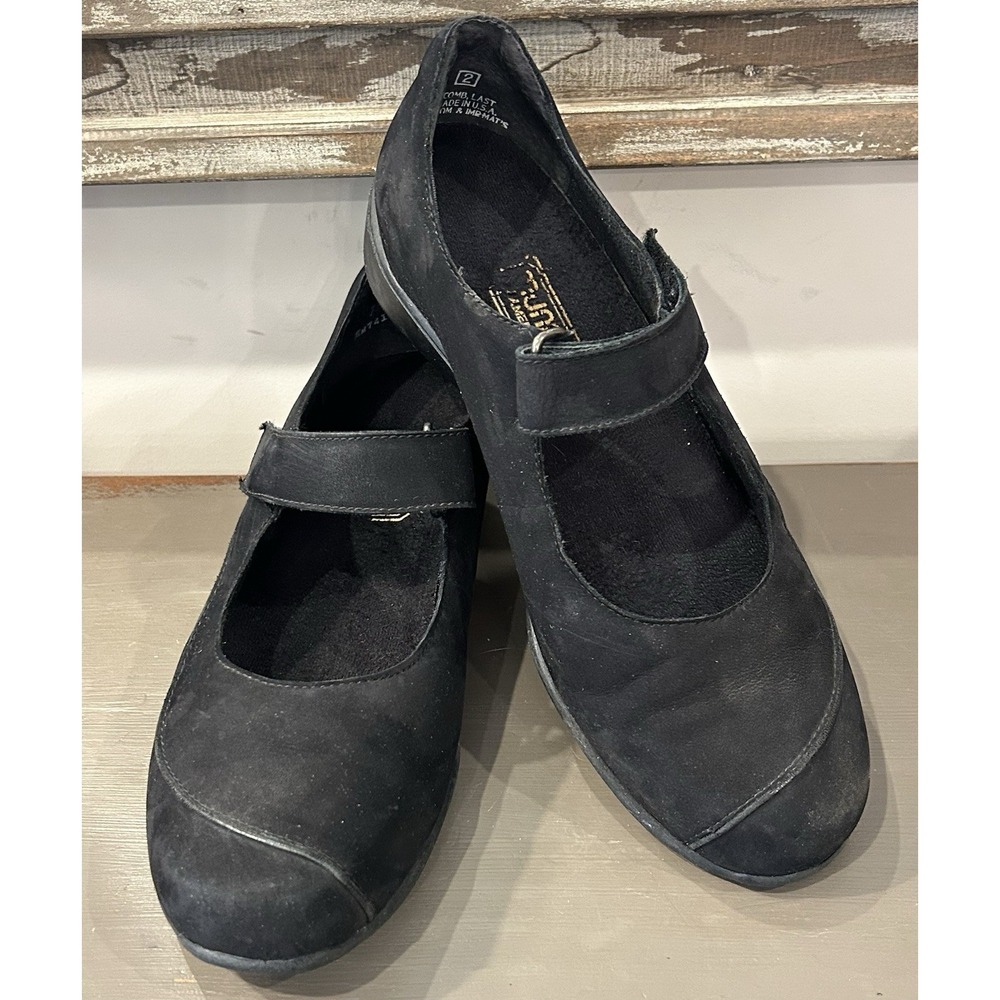 MUNRO Mary Janes Size 7.5W Black‎ Suede Flats Shoes Adjustable